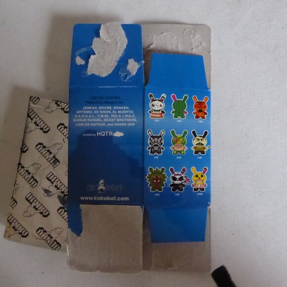 2007 3” KIDROBOT AZTECA DUNNY PEYOTE DESIGNER ART URBAN VINYL FIGURE - Picture 3 of 16